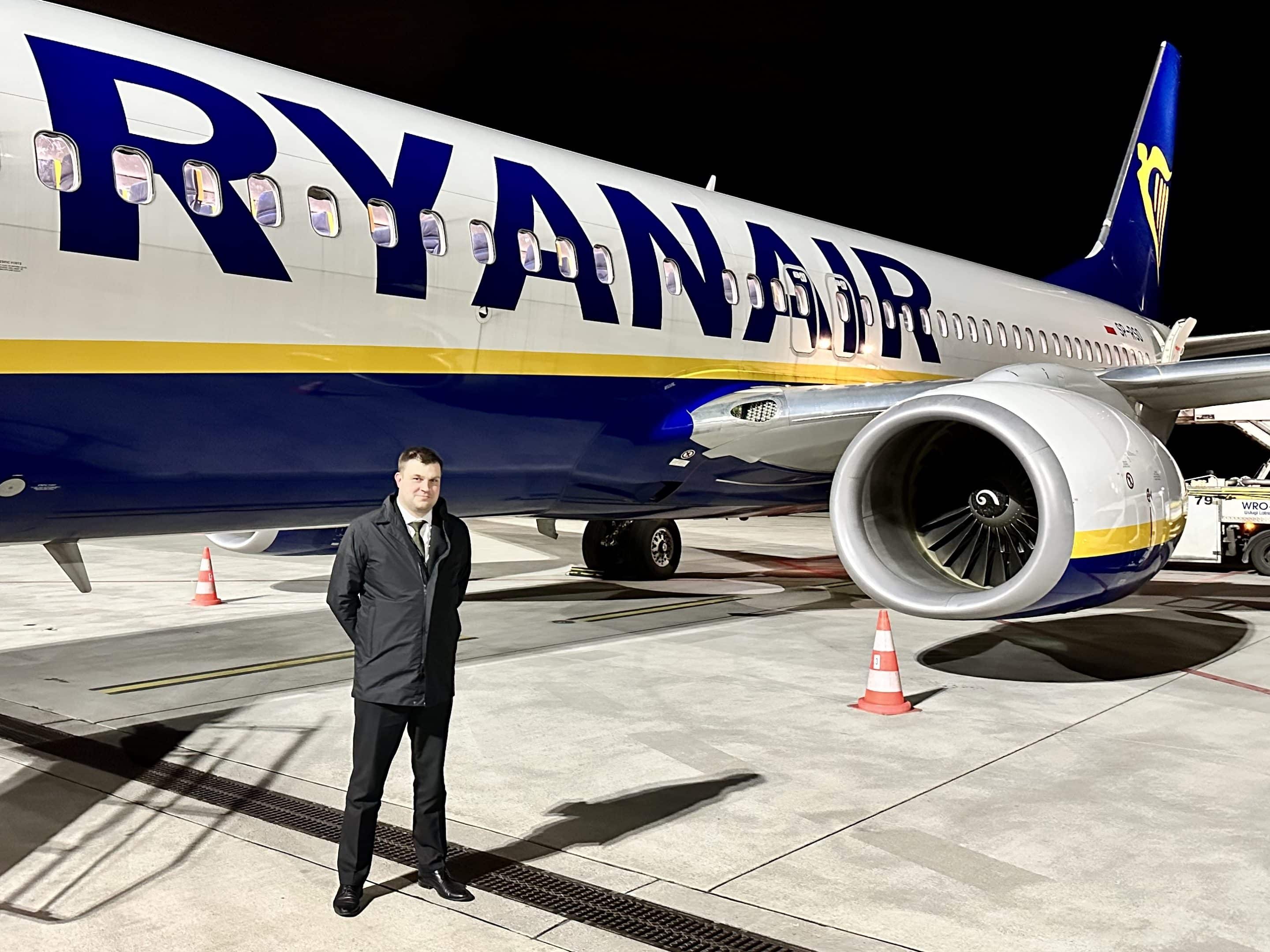 Bartolini Air CFI joins Ryanair as Direct Entry Captain